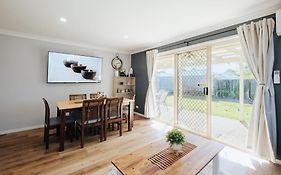 Peaceful North Lakes Haven - A Touch Of Zen